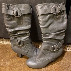 Size 8.5 gray heeled boots